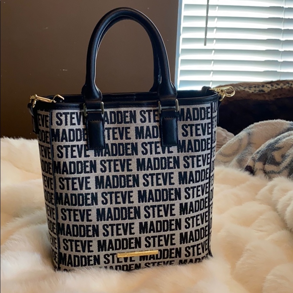 Steve Madden crossbody bag and mini wallet chain